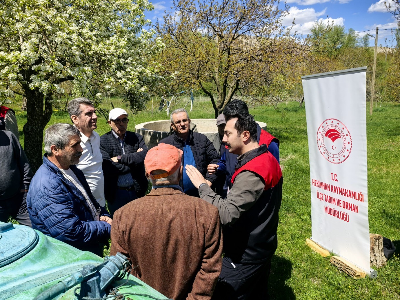 Hekimhan’da Üreticilere Sıvı Solucan Gübresi Desteği Verildi