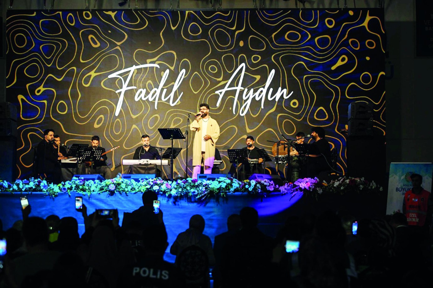 Malatya’da Fadıl Aydın Konserine Yoğun İlgi