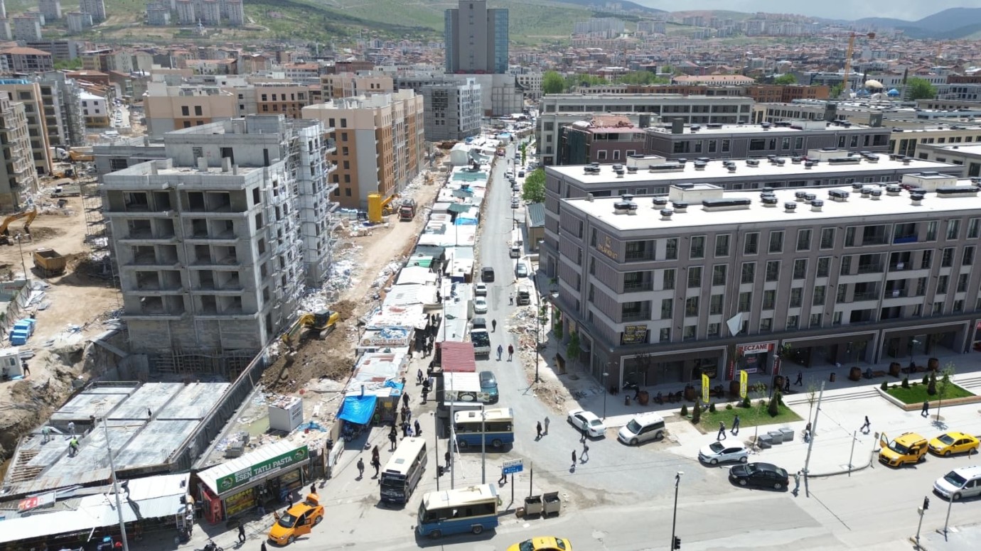 Bayram Öncesi Battalgazi’den Akpınar Hamlesi