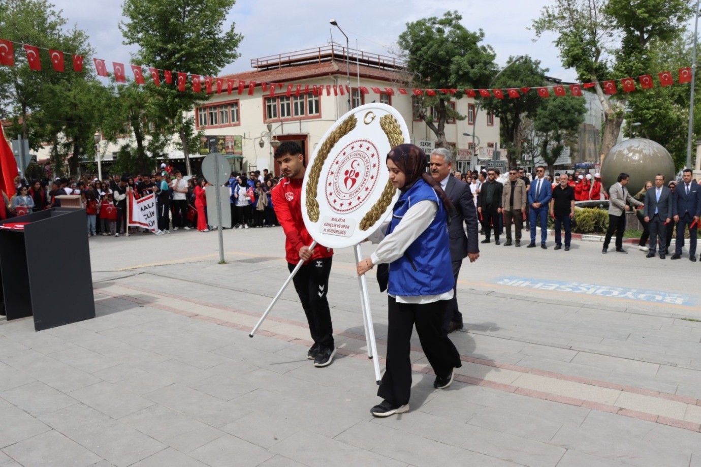 Malatya’da Gençlik Haftası Coşkuyla Başladı