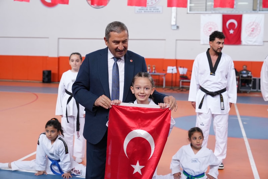 19 Mayıs coşkusu Darende’de törenlerle kutlandı