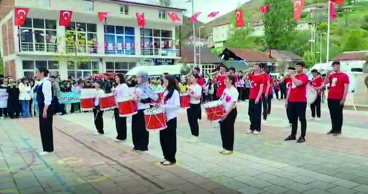 Kuluncak’ta 19 Mayıs heyecanı