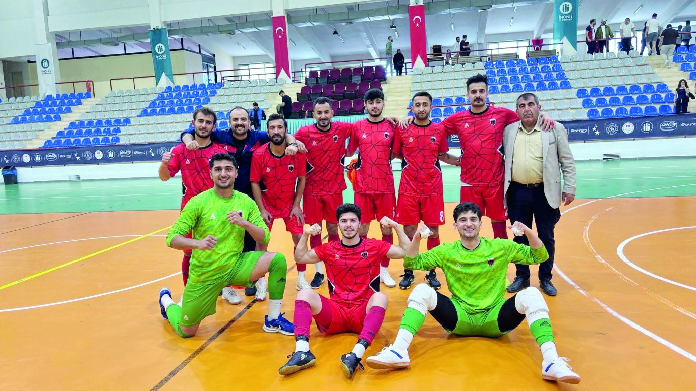 Rakip tanımayan Battalgazi yarı finalde