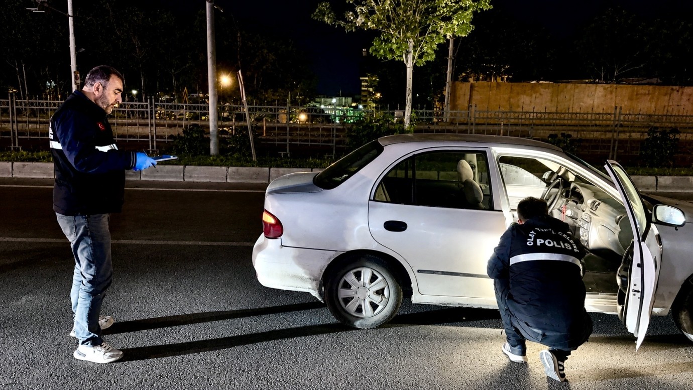 Çevre Yolu’nda  iki aracın çarptığı yaya hayatını kaybetti