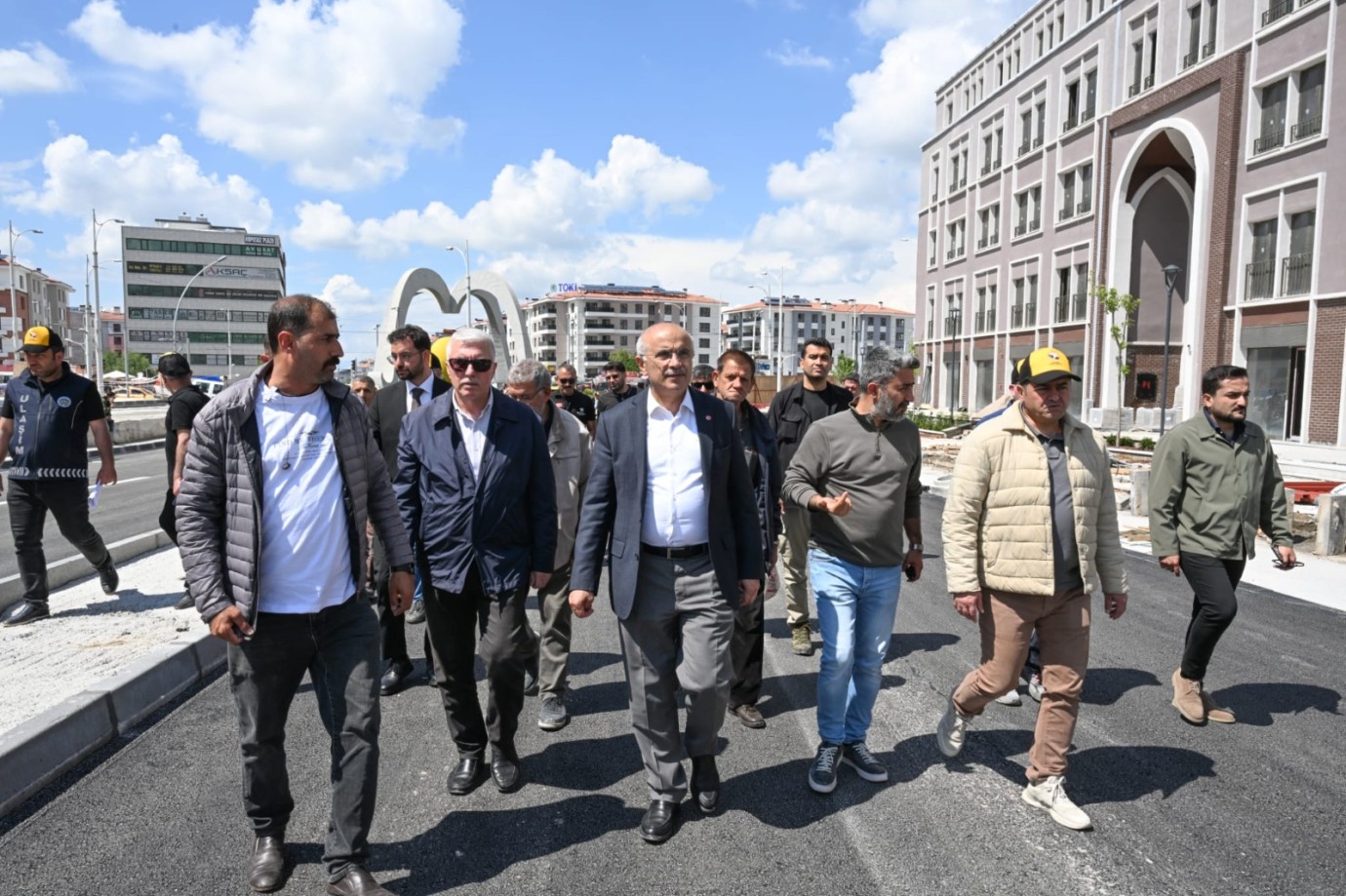 Turgut Temelli Caddesi trafiğe açıldı