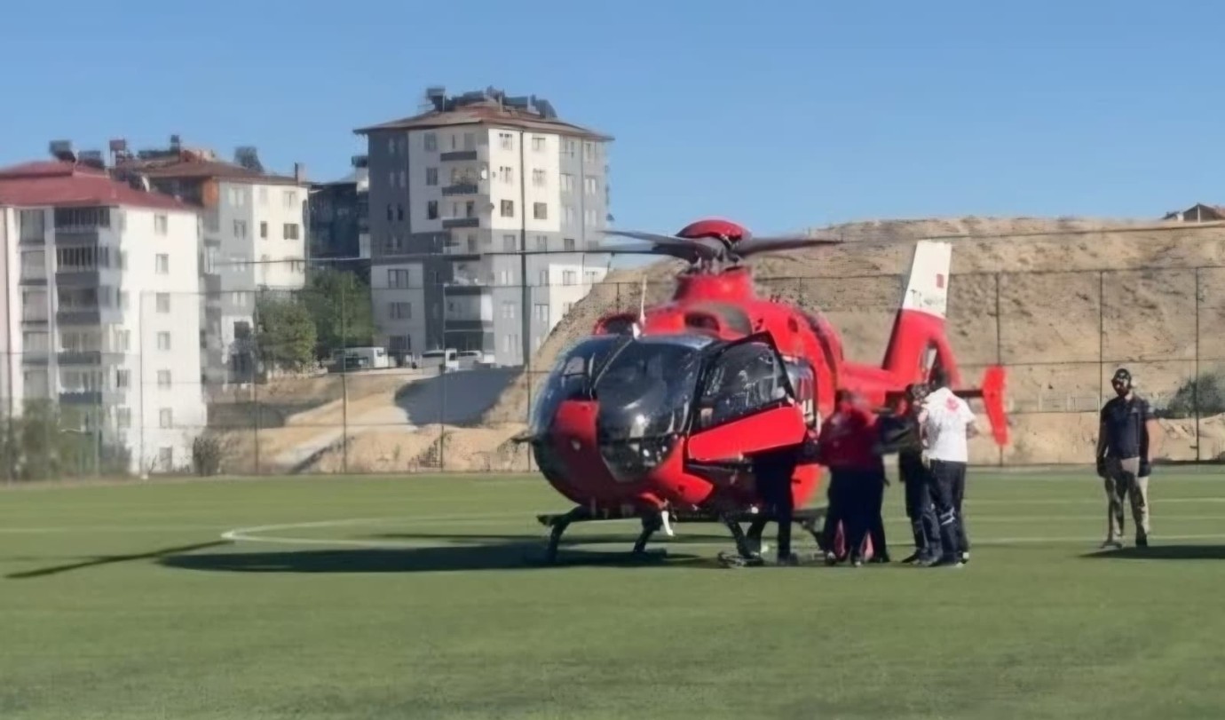 Malatya’da kalp krizi geçiren hasta helikopterle hastaneye sevk edildi