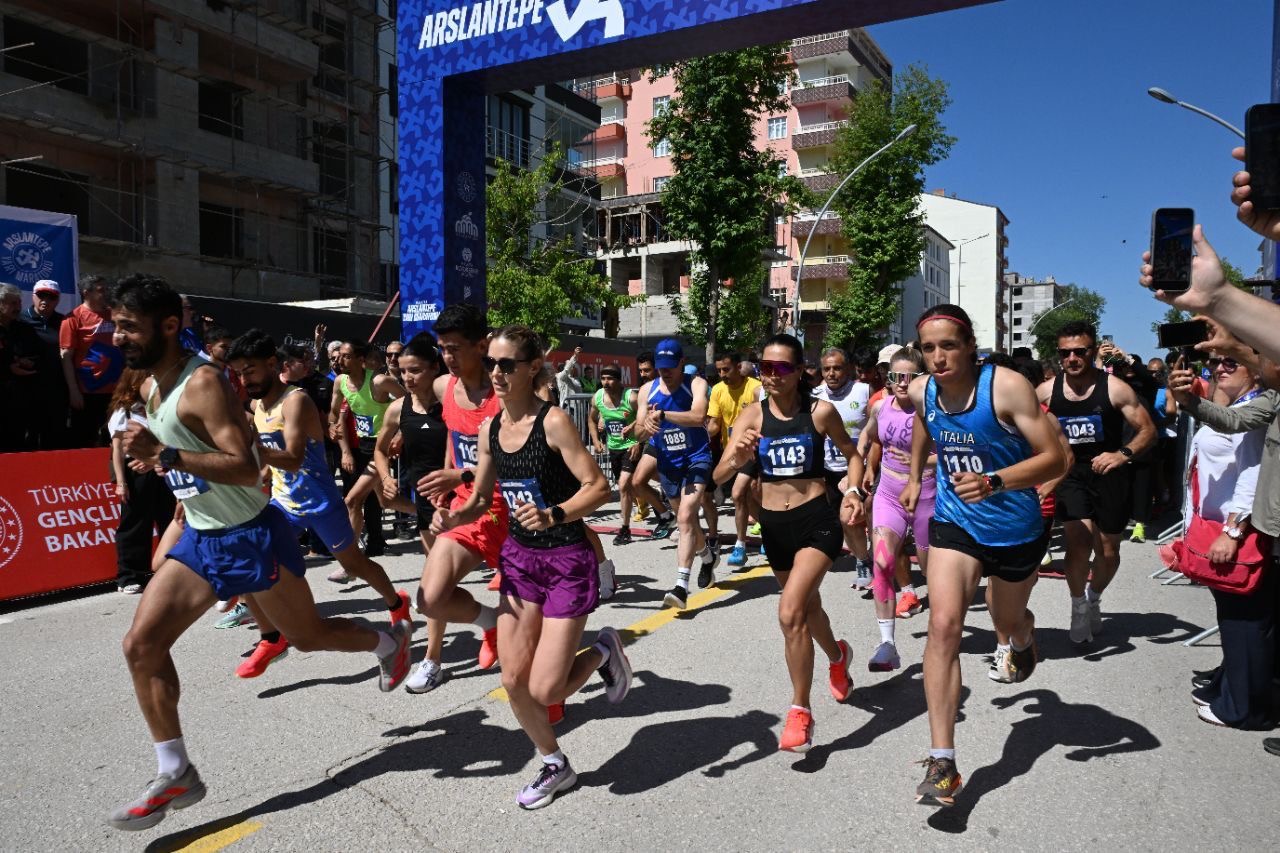 Uluslararası Arslantepe Yarı Maratonu’na yoğun ilgi