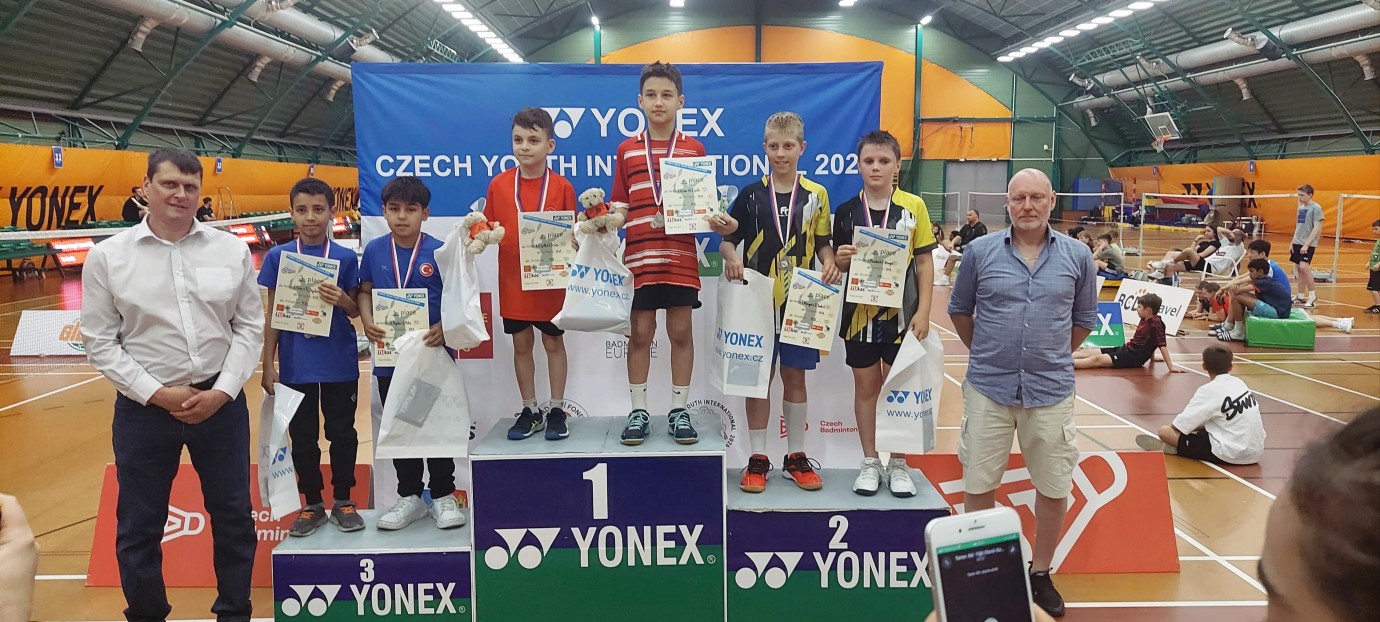 Malatyalı milli badmintoncu Kerem Eren Çelik’ten Çekya’da altın madalya