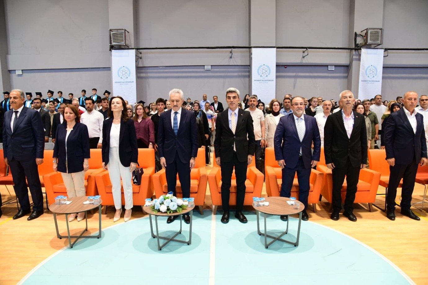 Başkan Cömertoğlu, mezuniyet töreninde öğrencilerin heyecanına ortak oldu