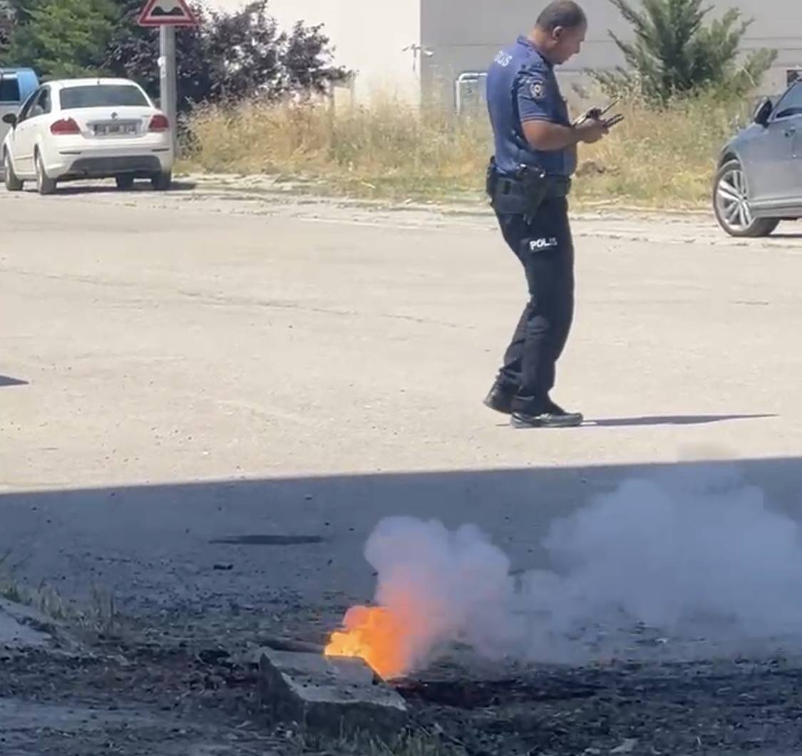 Yer altı elektrik hattında yangın paniği