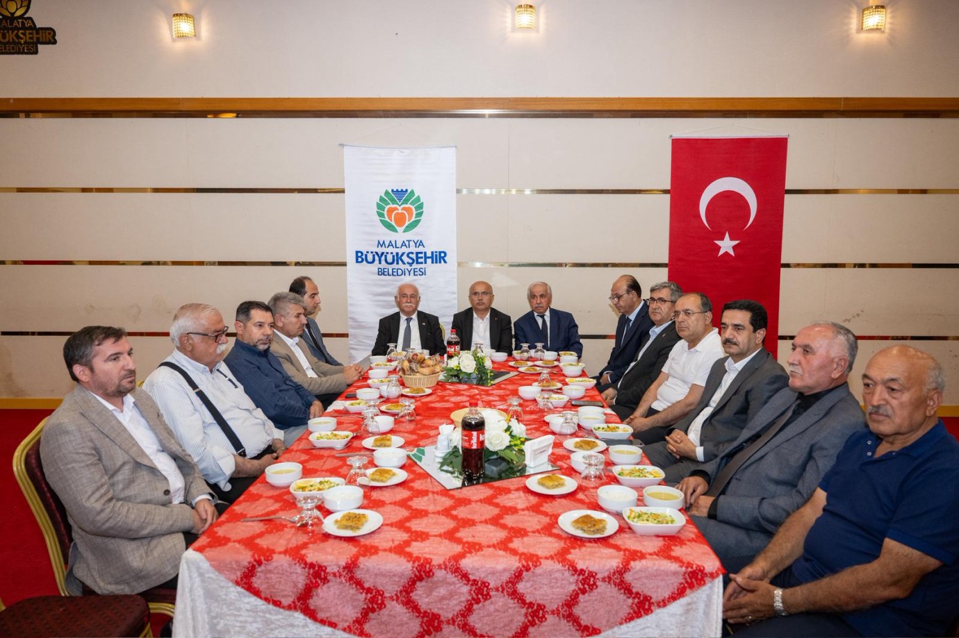 Başkan Er: Hüseyni duruş bizlere her zaman örnek olmuştur