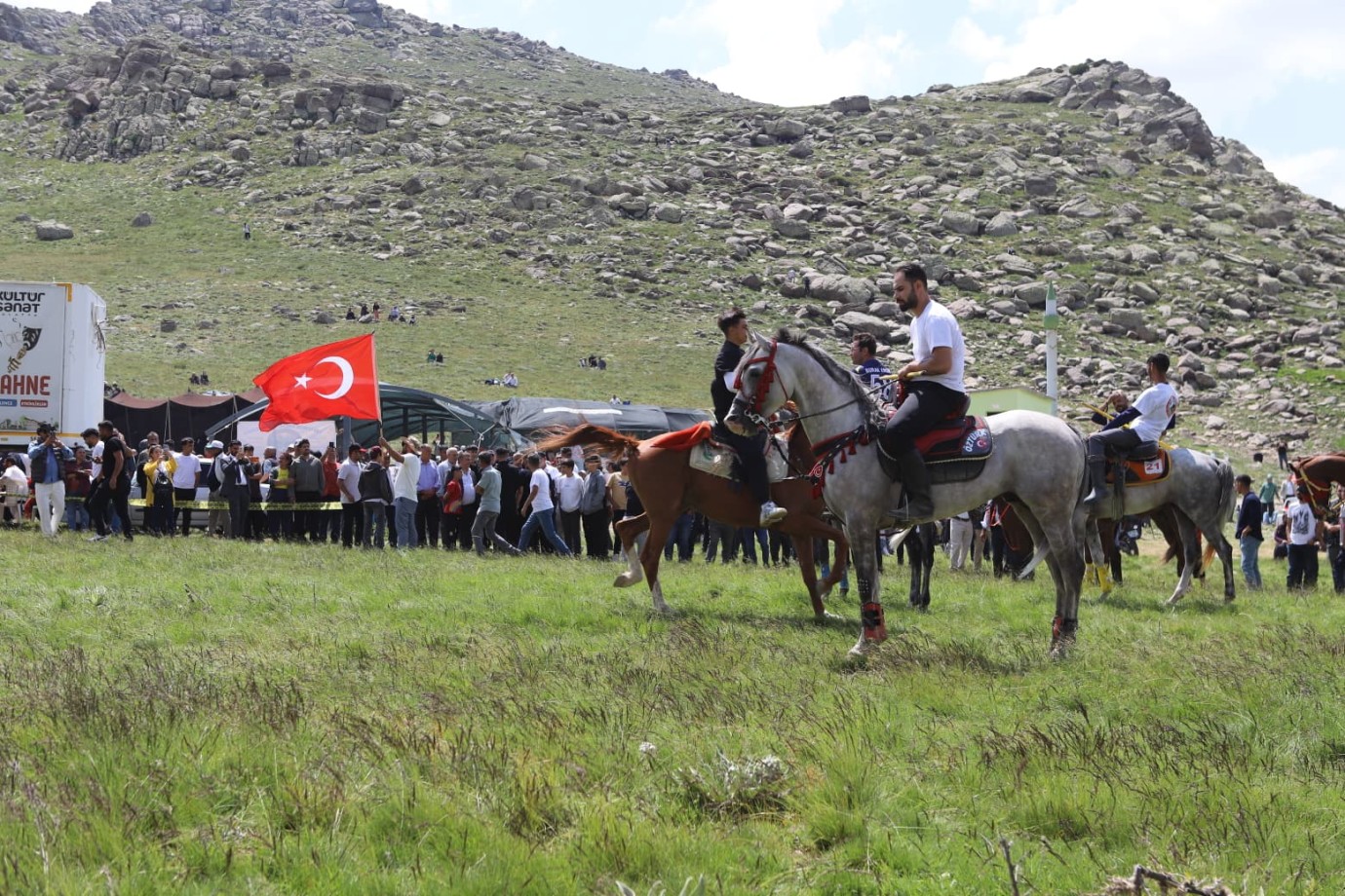 Binlerce kişi Drejan Aşireti Şenlikleri'nde buluştu