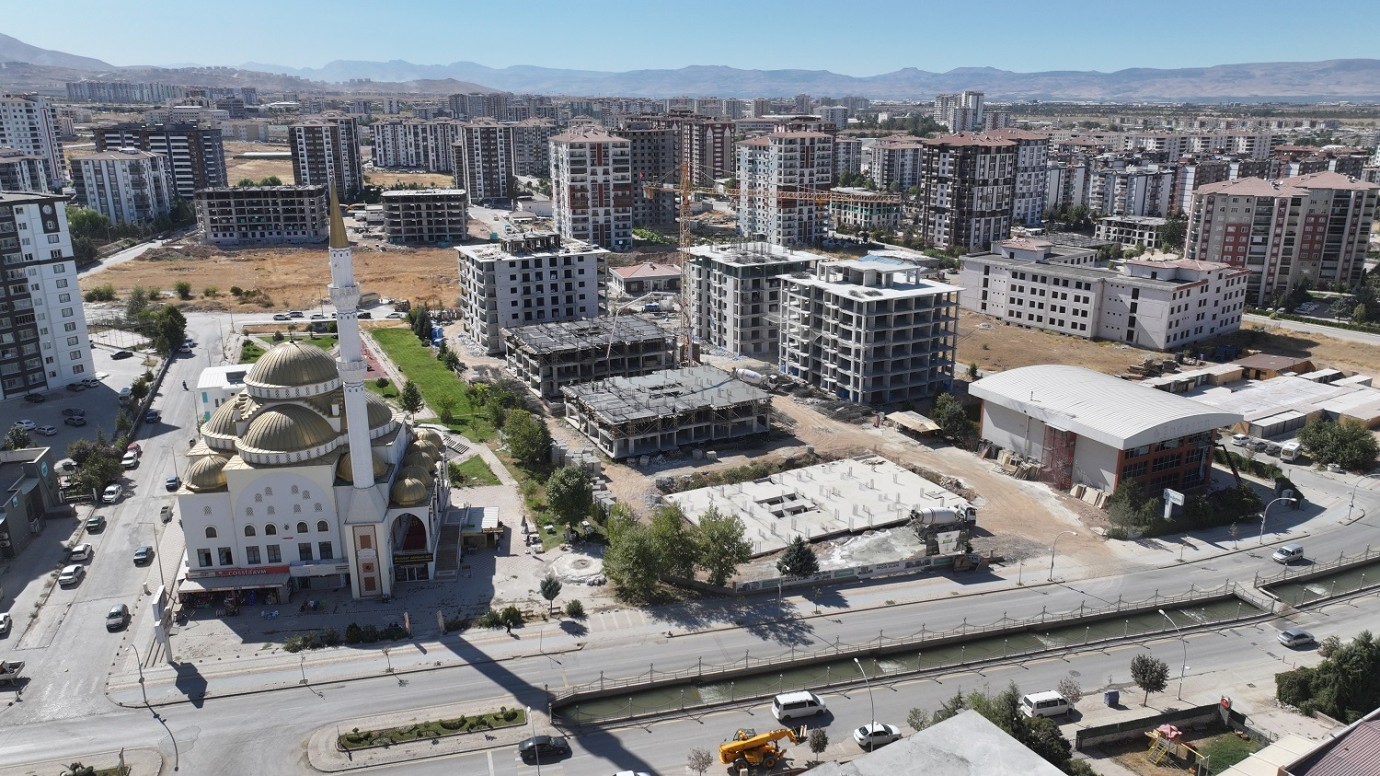 Yeşilyurt'ta yerinde dönüşümde ruhsat süreci tamamlandı