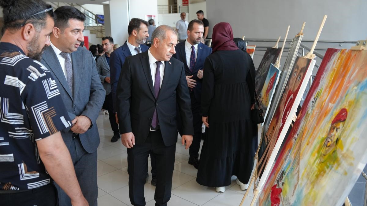 15 Temmuz temalı resim sergisi açıldı