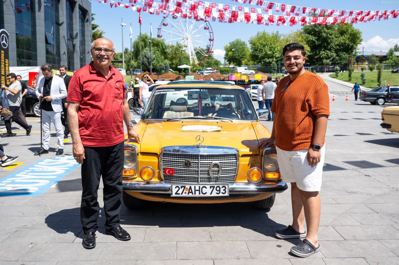 Kayısı Festivali'nde klasik mercedes rüzgârı