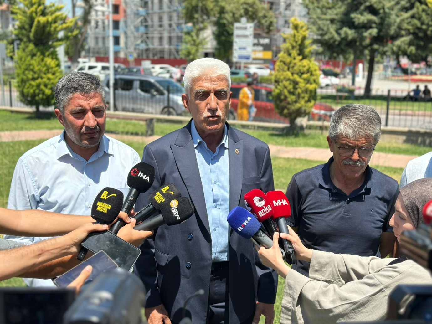 Kılınç'tan kayısı piyasasına tepki: Üreticiyi ezdirmeyin