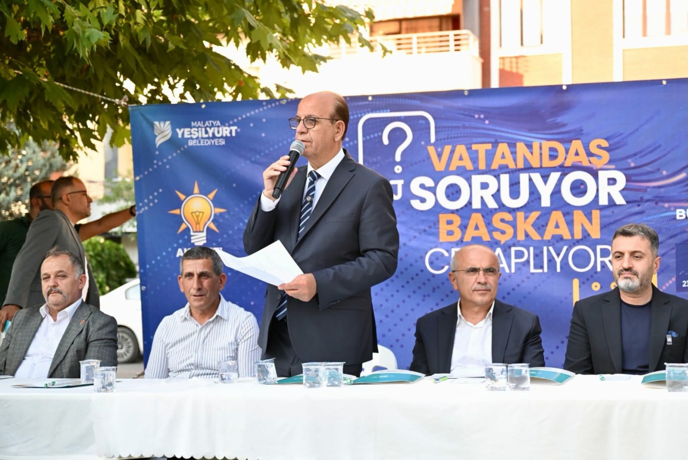 Karakavak'ta vatandaş sordu, başkanlar dinledi