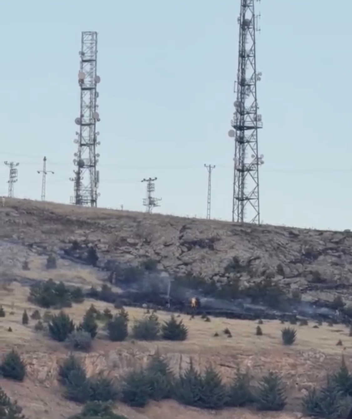 Peş peşe anız yangınları: Onlarca dekar alan zarar gördü