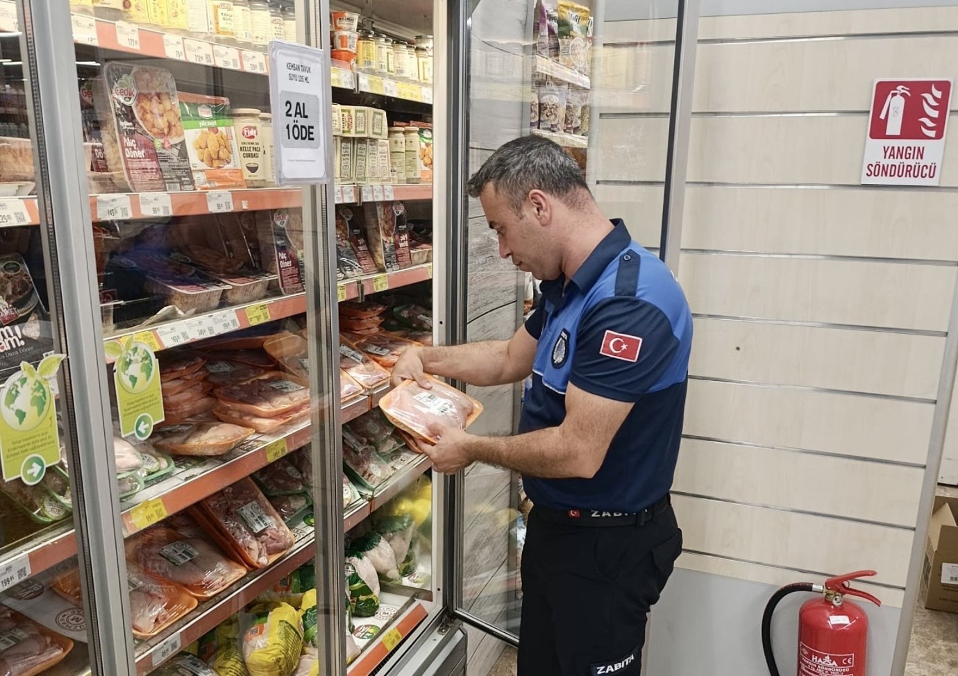 Zabıtadan Marketlerde Son Tüketim Tarihi Denetimi