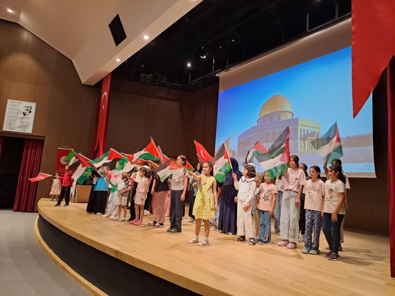Arapgir'de anlamlı tiyatro