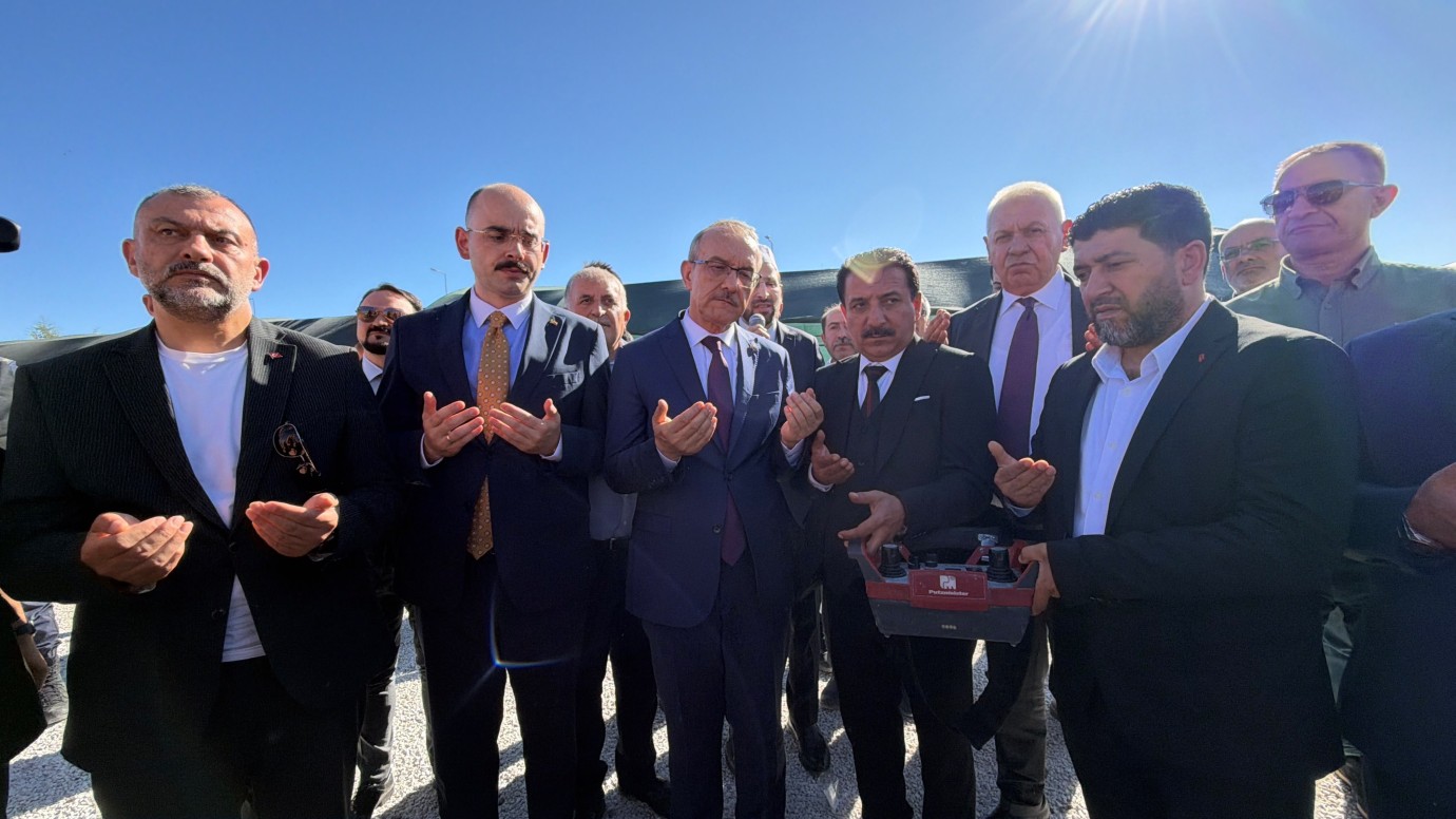 Latif Doğan’dan memleketine anlamlı vefa