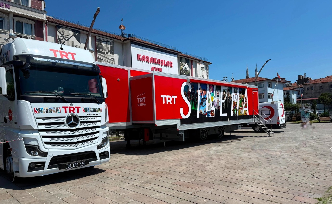 TRT Sinema TIR'ı Malatya'da çocuklarla buluşacak