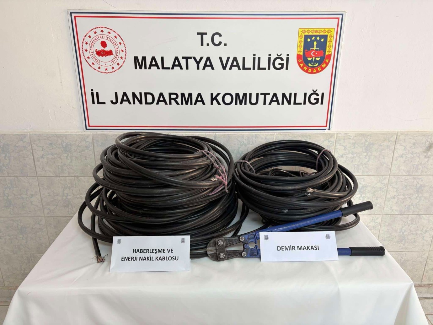 Kablo hırsızlarına JASAT darbesi