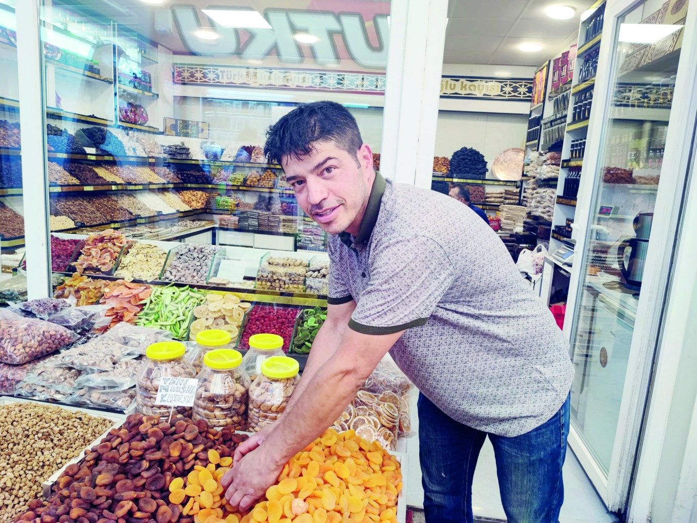 Kayısı Bol, Fiyat Uygun!