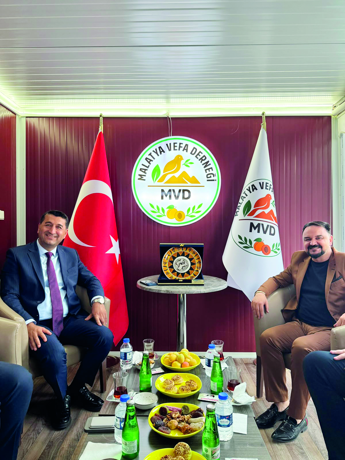 Boyraz’dan Vefa Derneği’ne ziyaret
