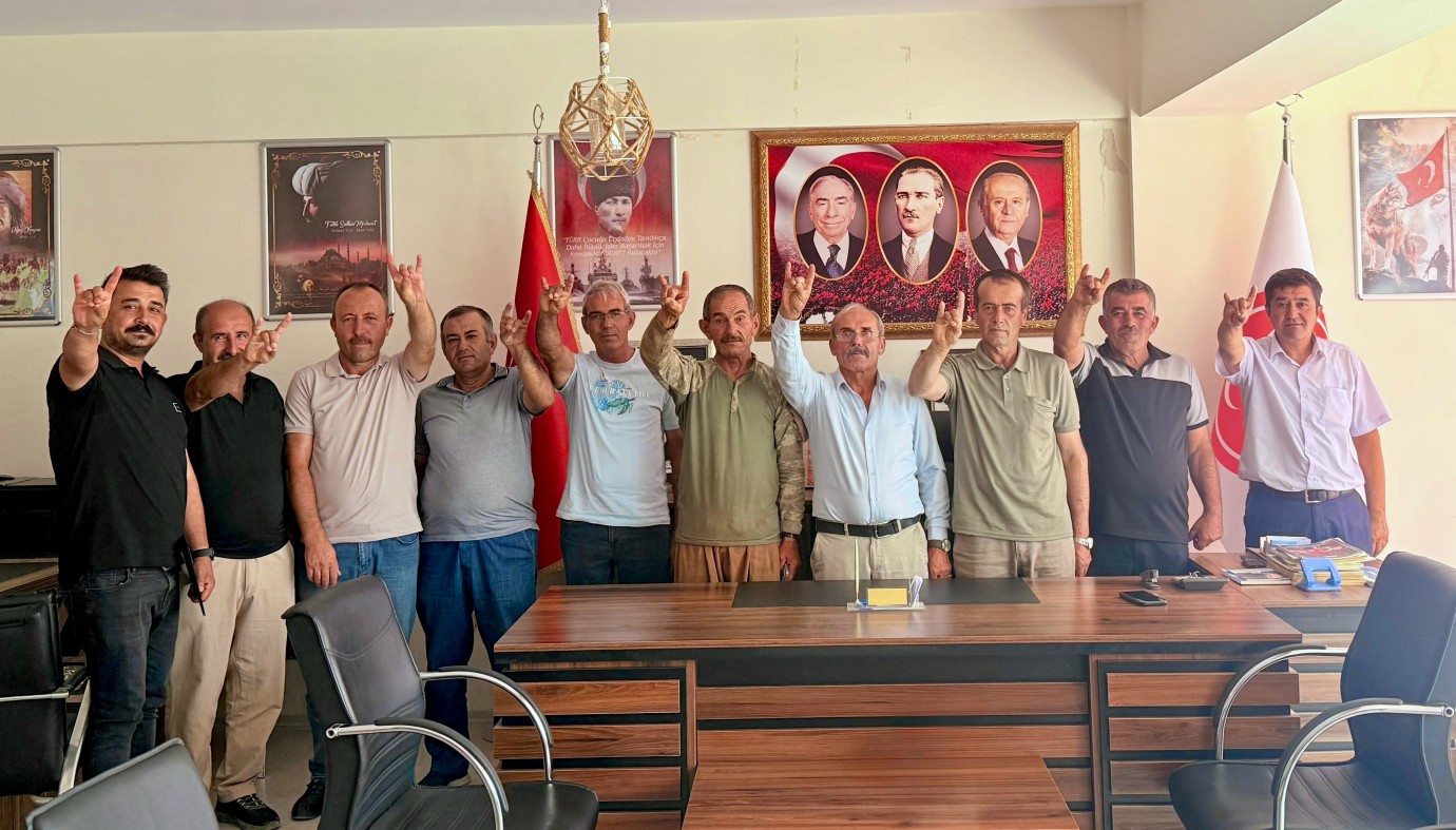 MHP Kuluncak yeni yönetimiyle toplandı