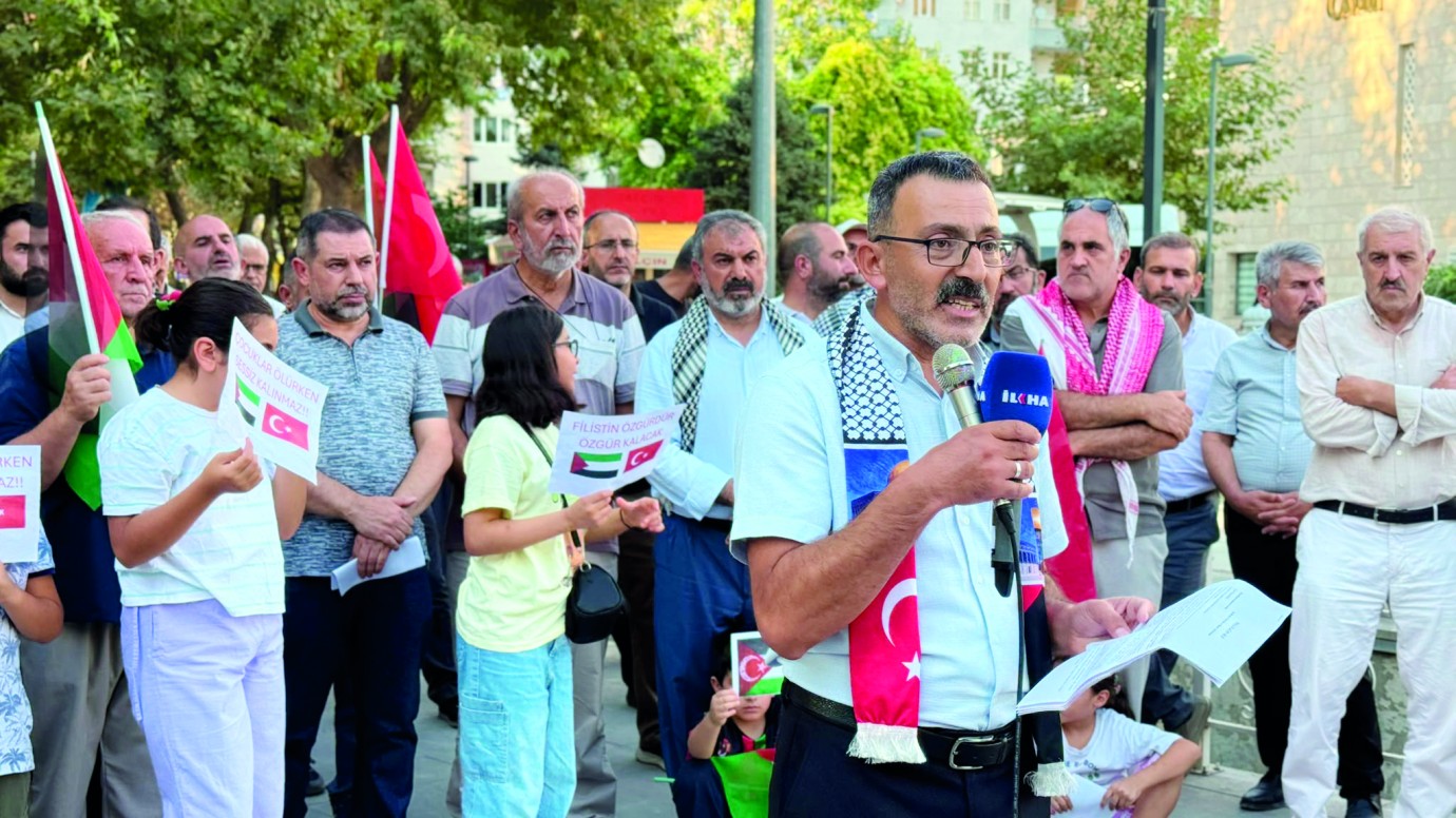 “İnsani yardım bir lütuf değildir; haktır”