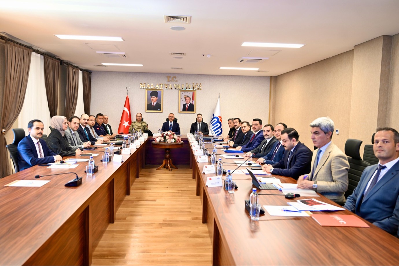 Bir haftada 77 bin 697 kişi sorgulandı