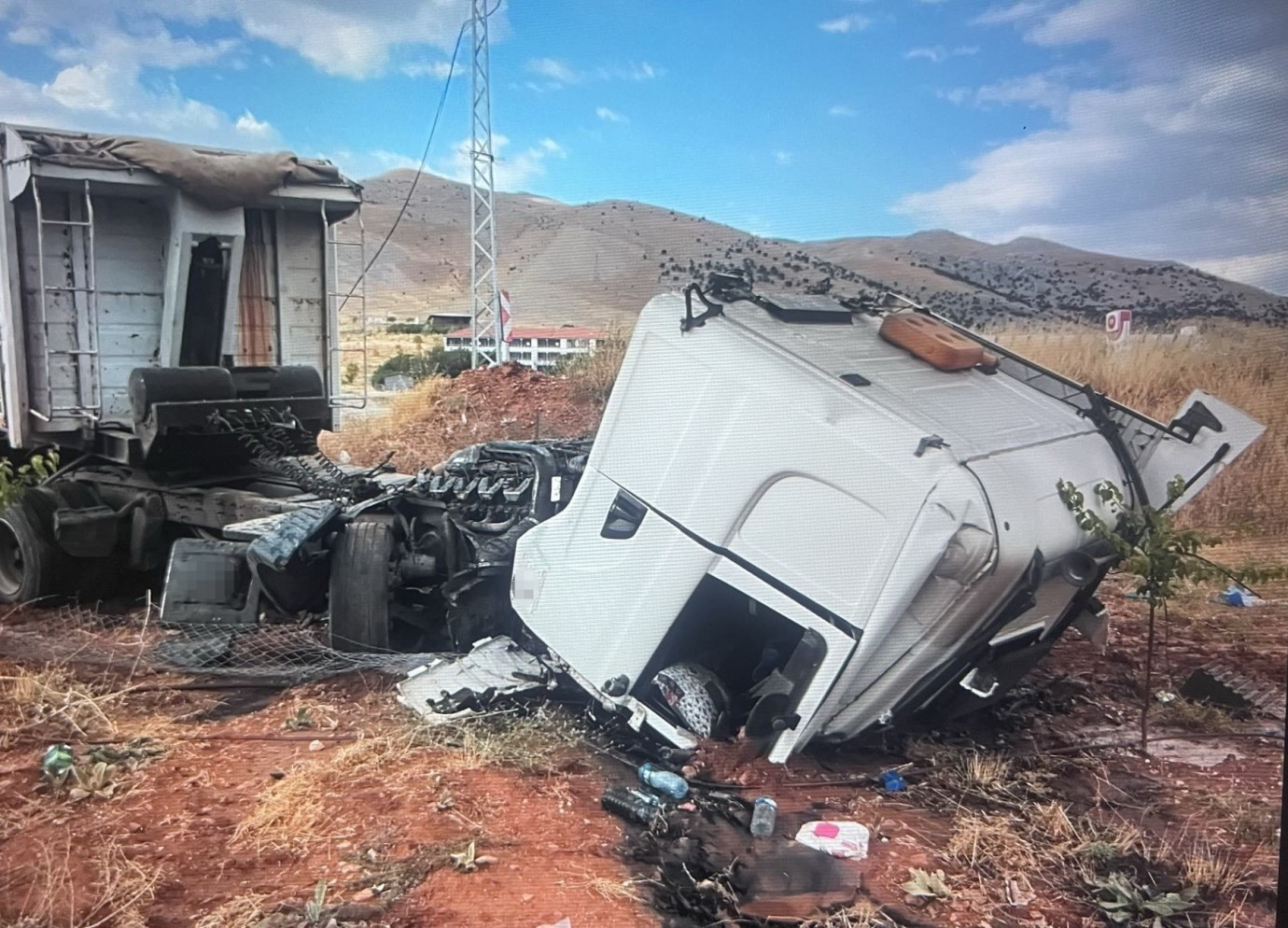 Malatya’nın Doğanşehir ilçesinde iki ayrı trafik kazası