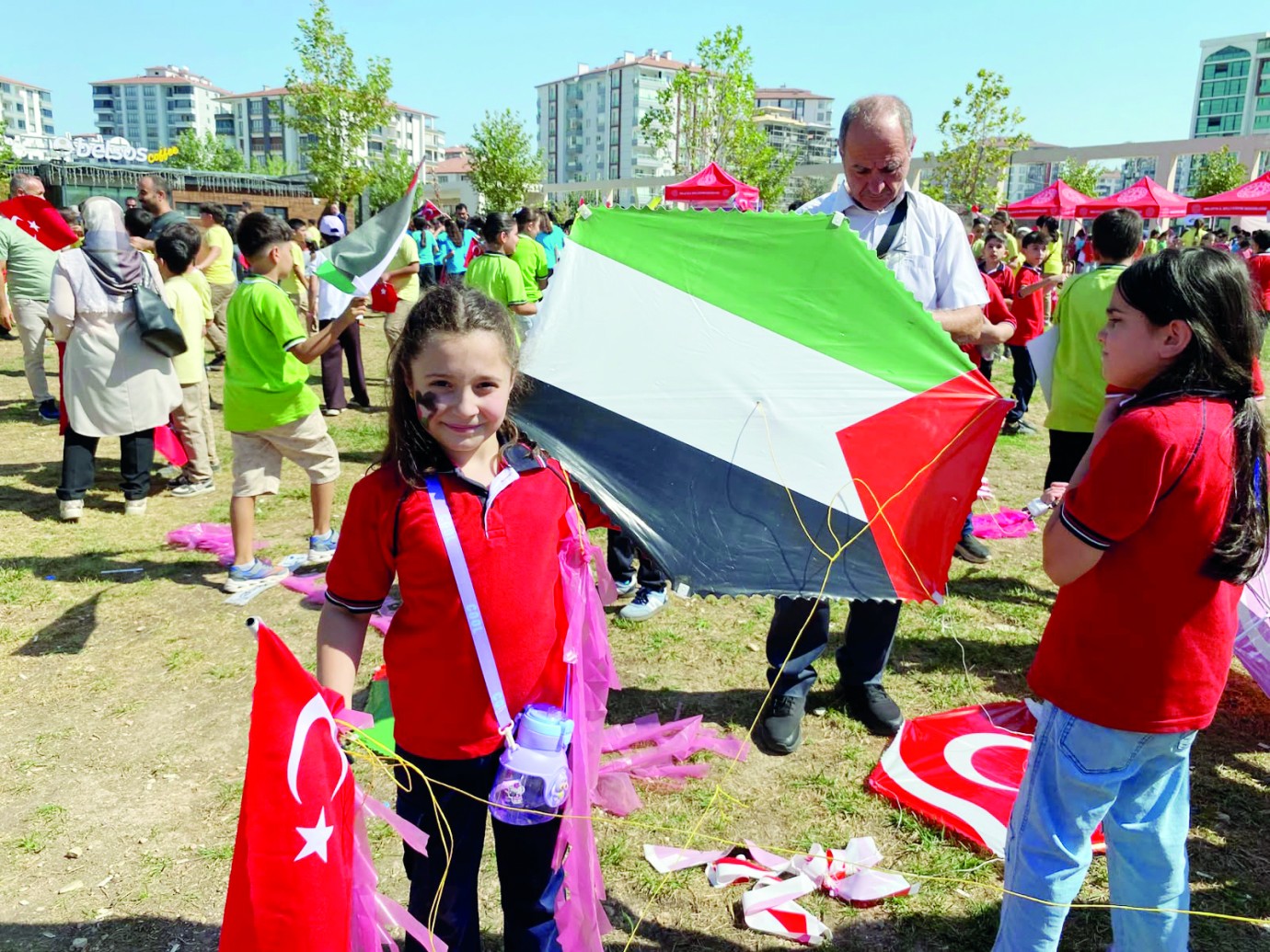 “Uçurtmalar Vurulmasın, Gökyüzü Çocuklara Kalsın!”