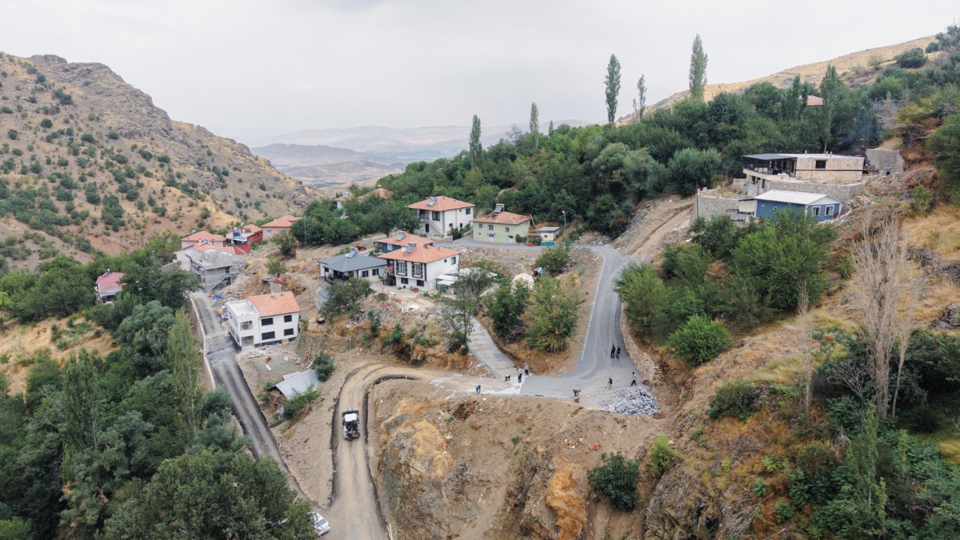 Battalgazi Belediyesinden Kamıştaş’a yol düzenlemesi
