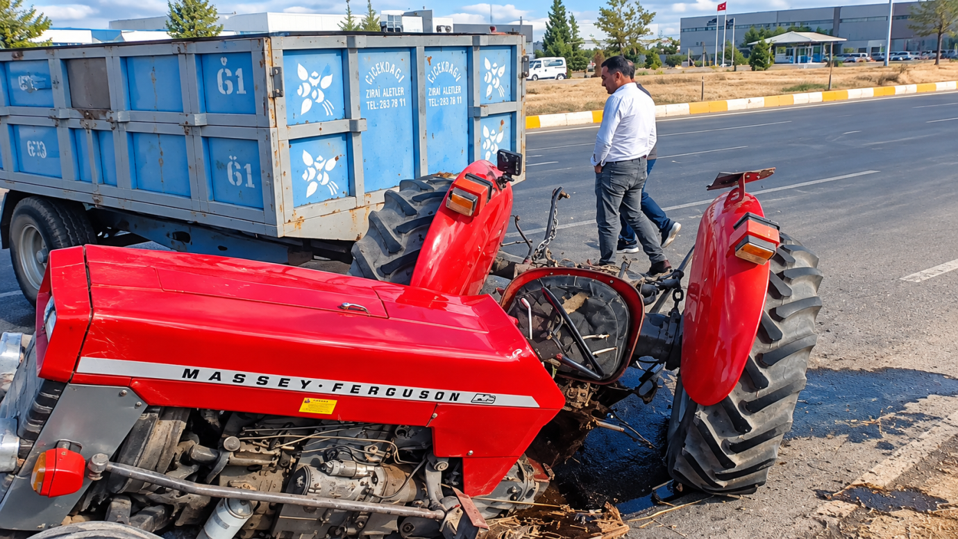 Beton mikseri ile traktör çarpıştı