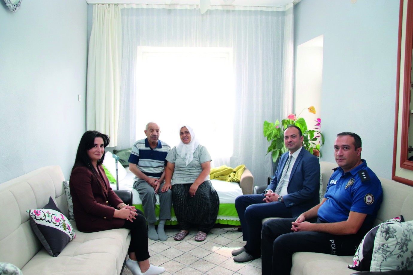 Yaşlı ve Rahatsız Vatandaşlar Evlerinde Ziyaret Edildi