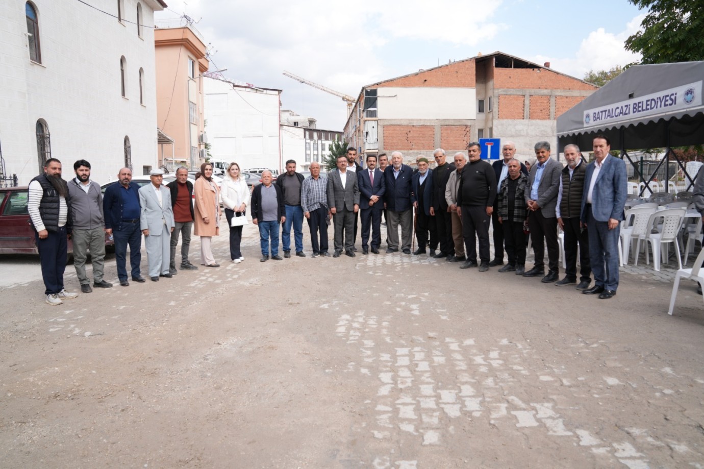 Başkan Taşkın Nuriye Mahallesi’nde vatandaşların taleplerini dinledi