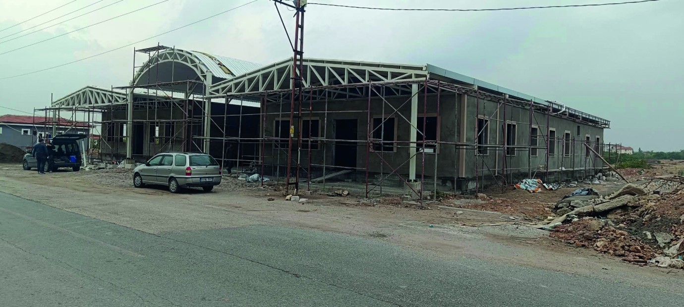 Topsöğüt’te Altyapı, Yol ve Sosyal Tesis Atağı