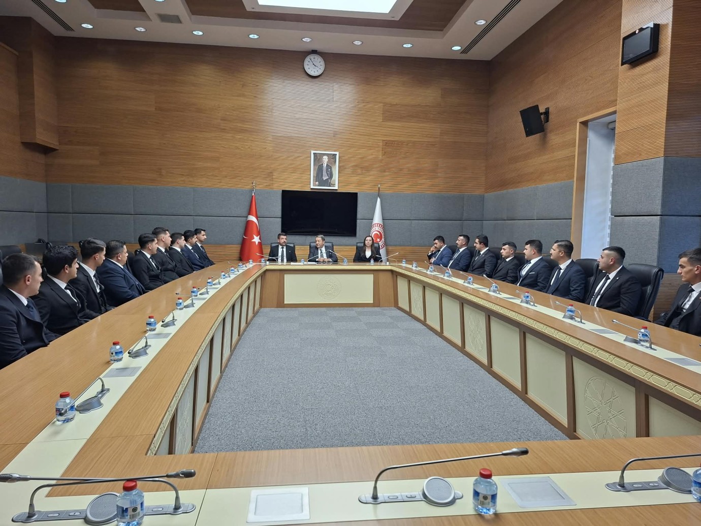 Fendoğlu, Malatya Ülkü Ocakları heyetini TBMM’de ağırladı