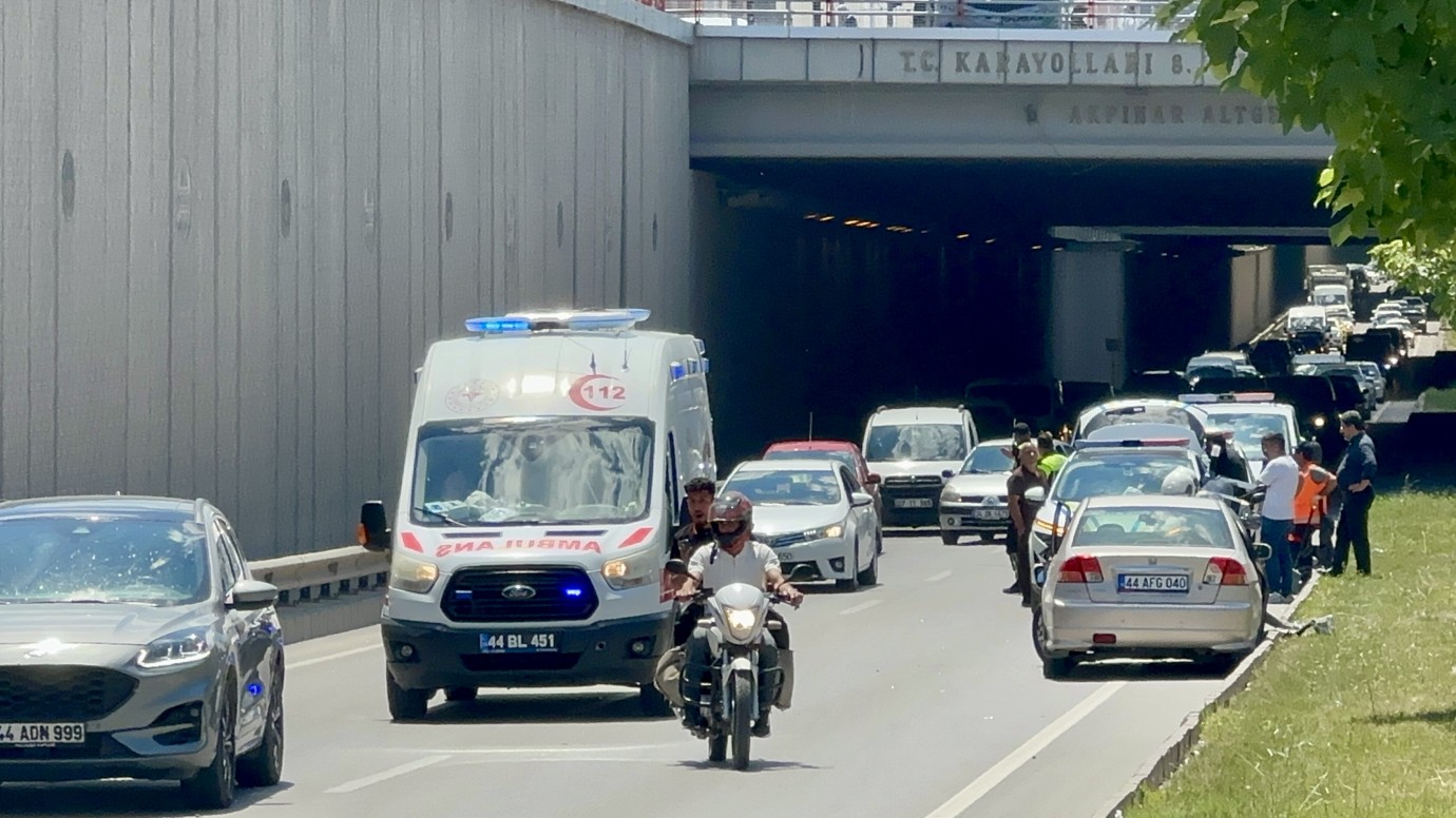 Malatya Çevre Yolu’nda kamyon ile otomobil çarpıştı: 1 yaralı