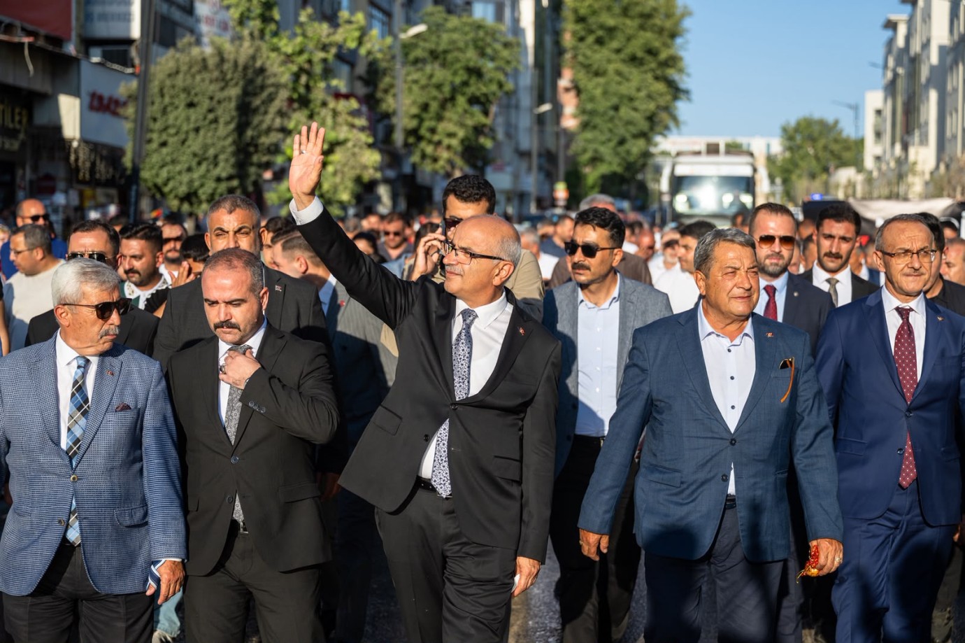 Kayısı Festivali korteji Malatya sokaklarını renklendirdi
